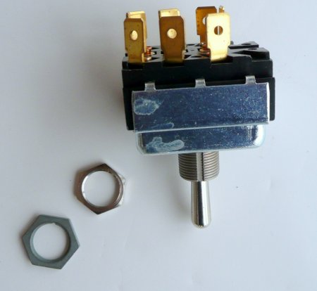 067625 Toggle Switch, 3P3T 15/10A